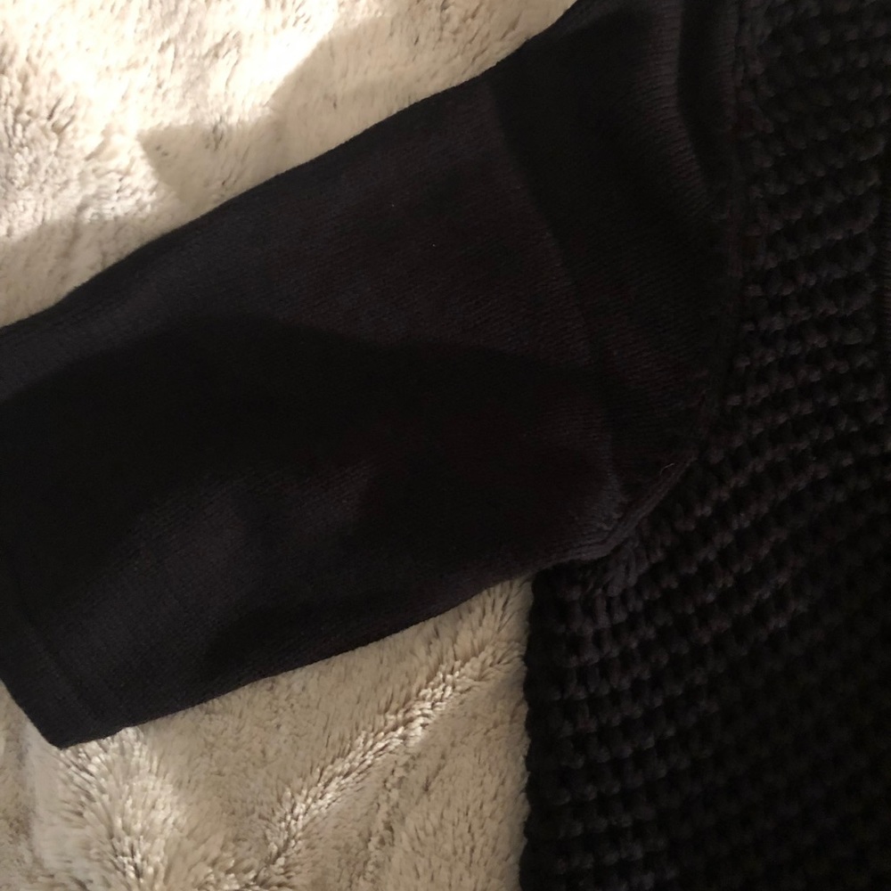 Sweater - Picture 5 of 8
